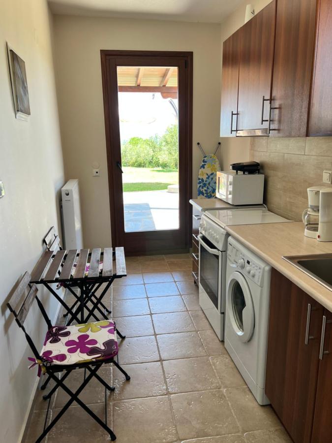 Villa Calypso Ierissós Esterno foto